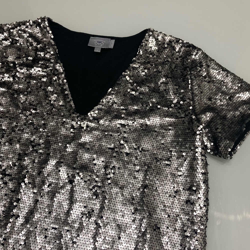 Anthropologie Women’s Vanessa Virginia Silver V-neck Sequin Top -Holidays - Picture 5 of 8